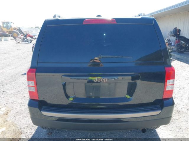 1C4NJPBB0GD739625 Jeep Patriot 75th Anniversary