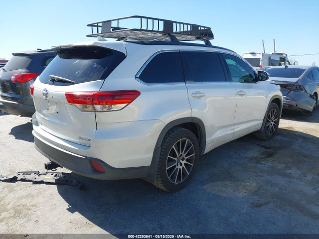 5TDJZRFH4HS363437 Toyota Highlander Se