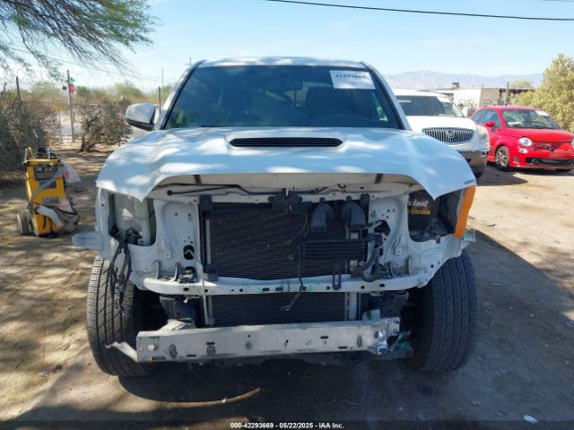3TMAZ5CN2HM039194 Toyota Tacoma Trd Sport