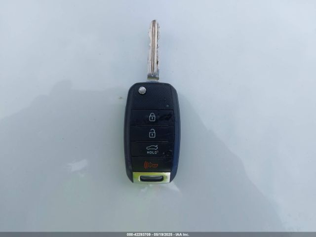 KNAFX4A61G5590512 KIA FORTE LX
