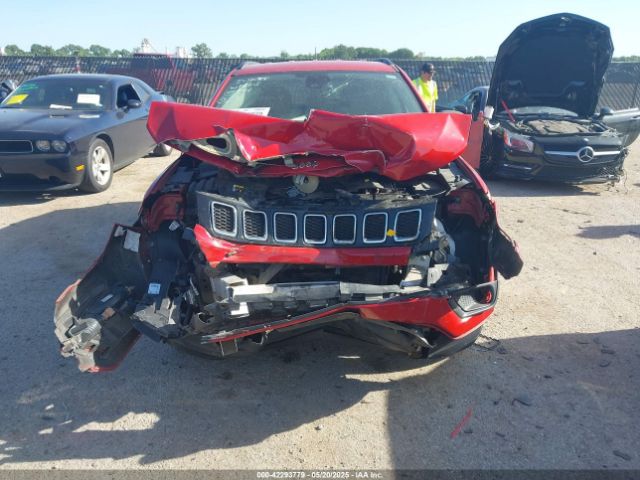 3C4NJDBB2JT331384 Jeep 2018