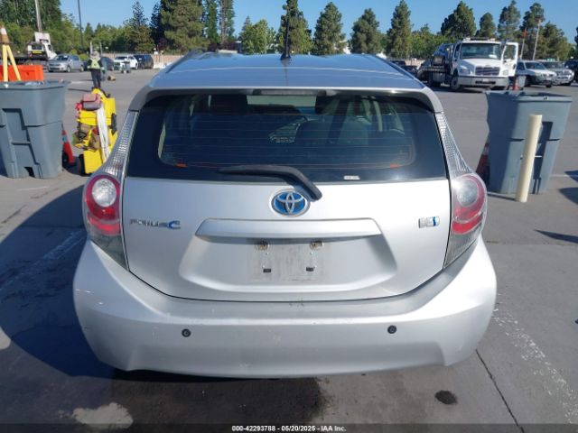 JTDKDTB32E1065570 Toyota Prius C Two
