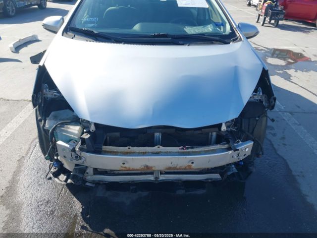 JTDKDTB32E1065570 Toyota Prius C Two