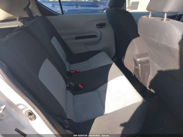 JTDKDTB32E1065570 Toyota Prius C Two