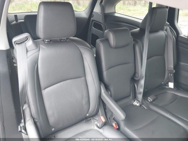 5FNRL6H68RB070774 Honda Odyssey Ex-l