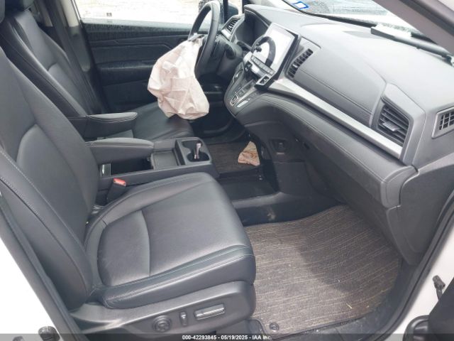 5FNRL6H68RB070774 Honda Odyssey Ex-l