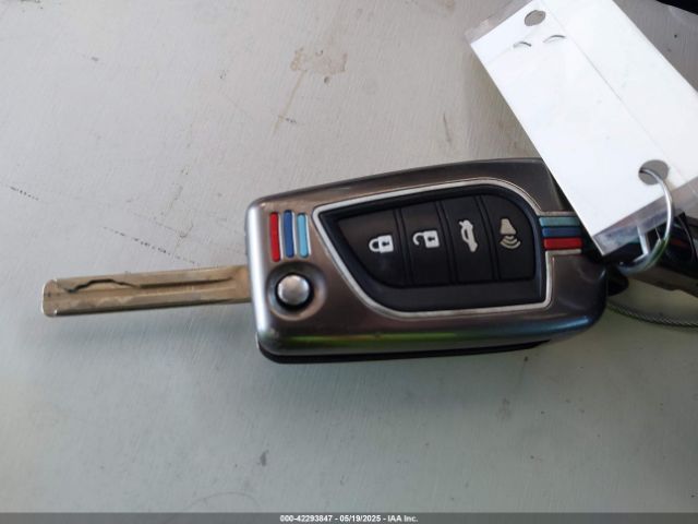 JTDS4RCE9LJ050564 Toyota COROLLA SE