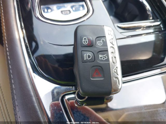 2014 JAGUAR XJ SAJWA2GZ4E8V60315 Photo 10