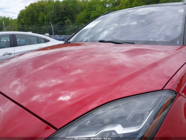 SADFP2FX1J1Z16885 Jaguar E-PACE SE