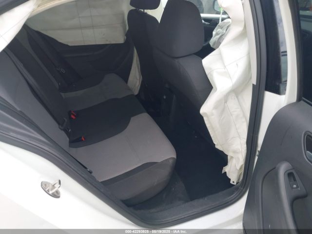 3VW2B7AJ9HM257098 Volkswagen Jetta 1.4t S