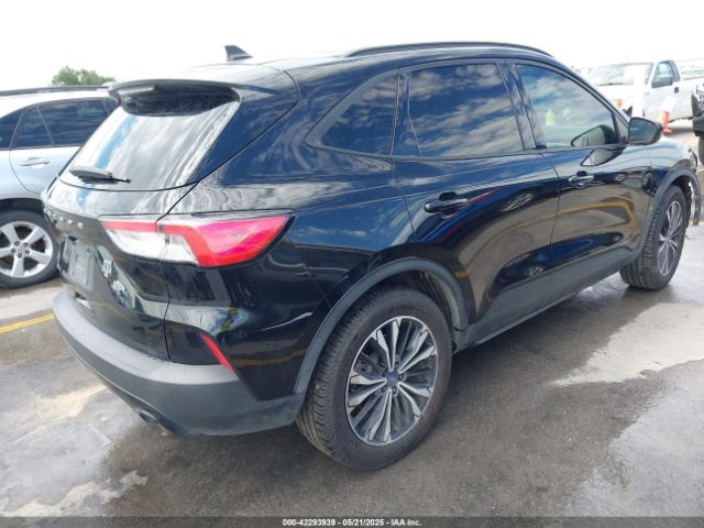 2021 FORD ESCAPE 1FMCU0G62MUA12575 Photo 3