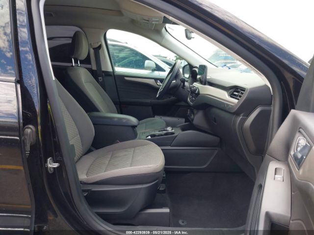 2021 FORD ESCAPE 1FMCU0G62MUA12575 Photo 4