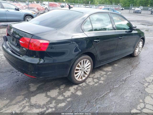 3VWL17AJ4EM428603 Volkswagen Jetta 1.8t Sel