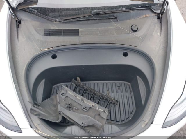 5YJ3E1EA7PF587797 Tesla 2023