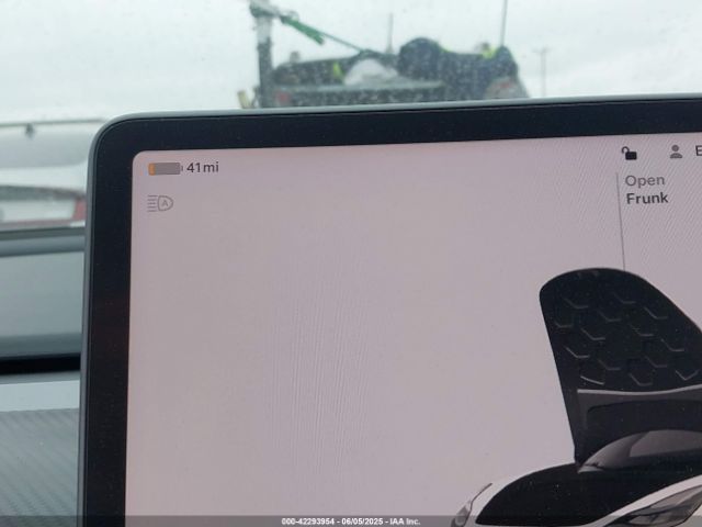 5YJ3E1EA7PF587797 Tesla 2023