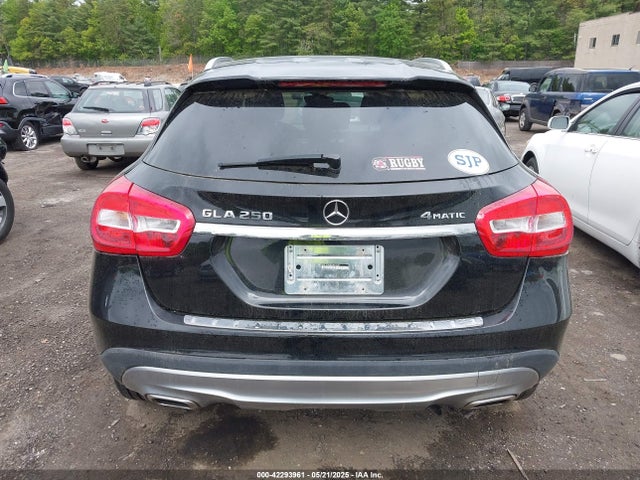 WDCTG4GB3JJ467524 Mercedes-Benz Gla 250 4matic