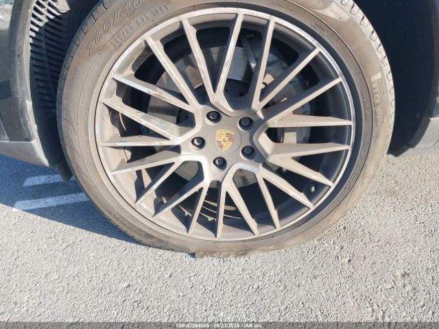 WP1AB2AY9KDA64014 Porsche CAYENNE S