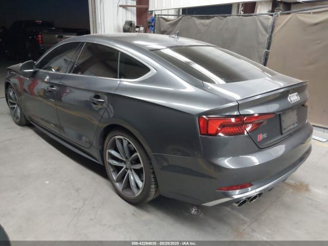 WAUB4CF53JA122507 Audi 2018