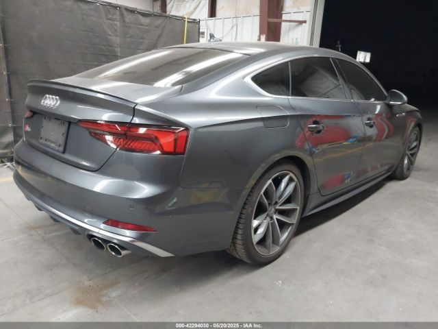 WAUB4CF53JA122507 Audi 2018