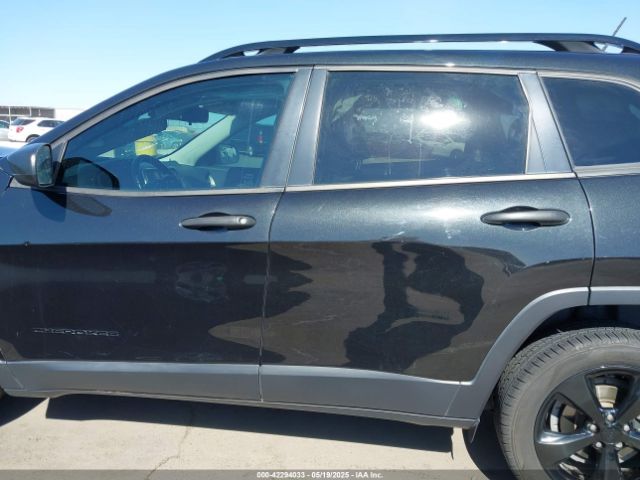 1C4PJLAB2GW329397 Jeep Cherokee Altitude