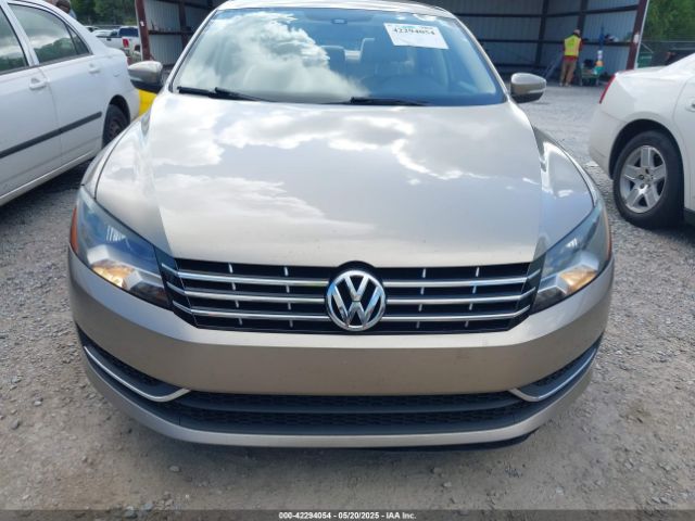 1VWBS7A34FC039943 Volkswagen Passat 1.8t Se