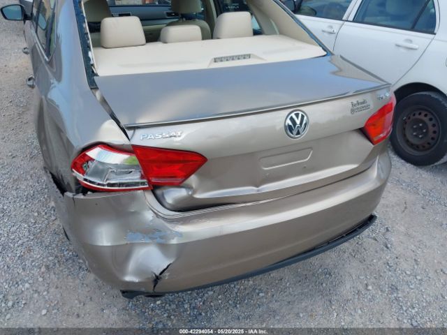 1VWBS7A34FC039943 Volkswagen Passat 1.8t Se
