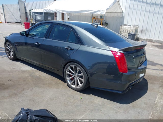 2017 CADILLAC CTS-V 1G6A15S61H0190034 Photo 2