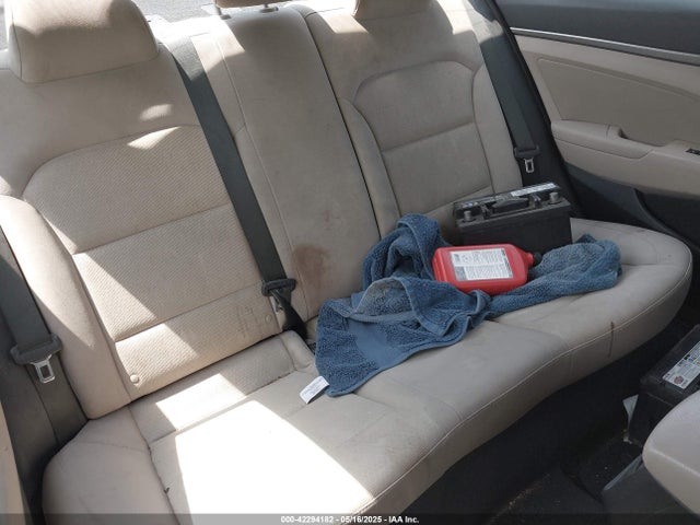 5NPD84LF1HH001030 Hyundai ELANTRA SE