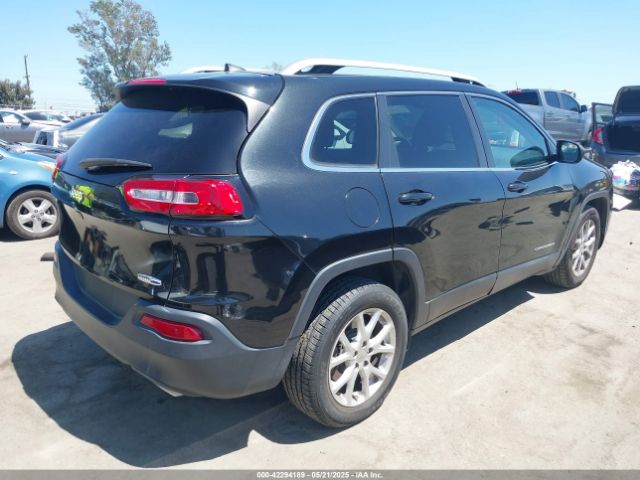 1C4PJLCS7GW160815 Jeep Cherokee Latitude