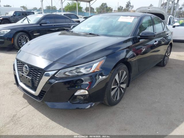 1N4BL4DV2LC212565 Nissan 2020