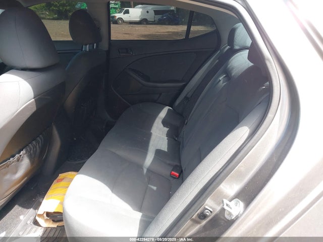 5XXGM4A76FG518823 KIA Optima Lx