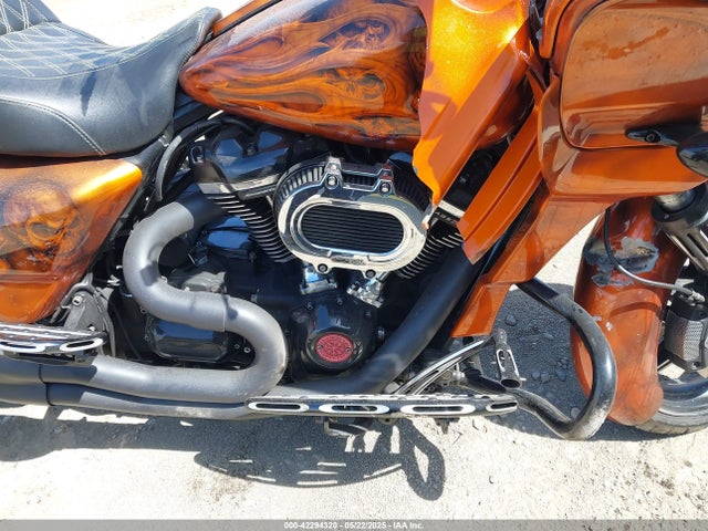 1HD1KTC36JB654611 Harley-Davidson Road Glide Special