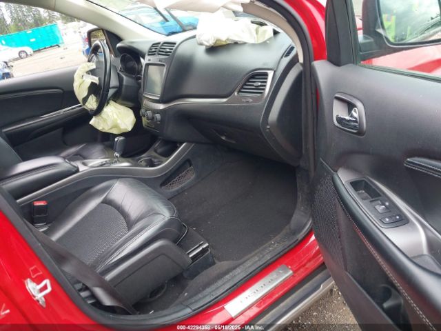 3C4PDCGB7KT862438 Dodge Journey Crossroad