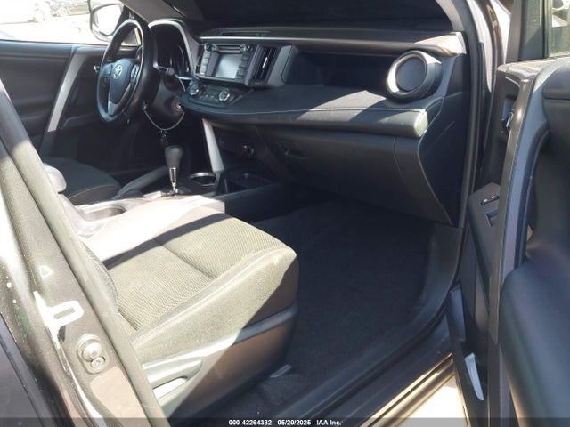 JTMWFREV2JJ728707 Toyota Rav4 Xle
