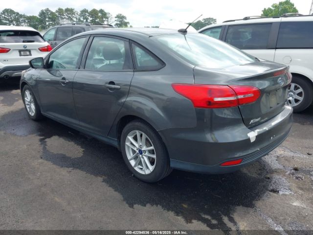 1FADP3F24GL353945 Ford FOCUS SE
