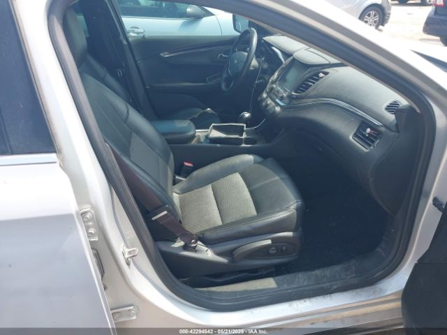 1G1105SAXHU138214 Chevrolet IMPALA 1LT
