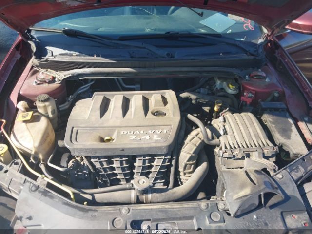 1C3CCBAB4EN209899 Chrysler 200 LX