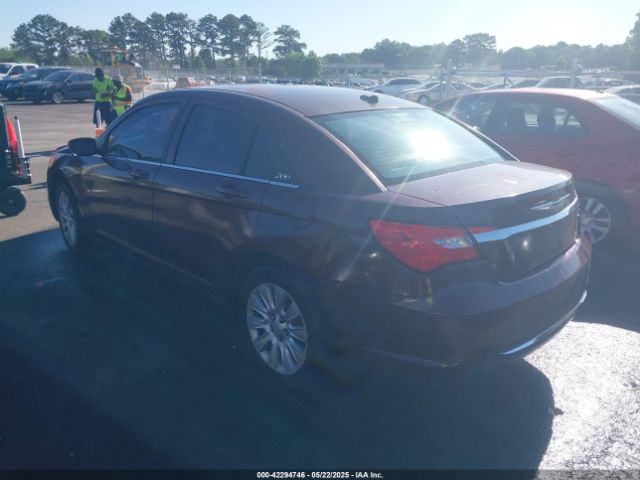 1C3CCBAB4EN209899 Chrysler 200 LX
