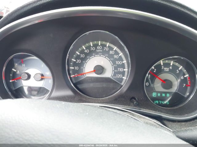 1C3CCBAB4EN209899 Chrysler 200 LX
