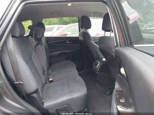 5XYPGDA52HG291151 KIA Sorento 3.3l Lx