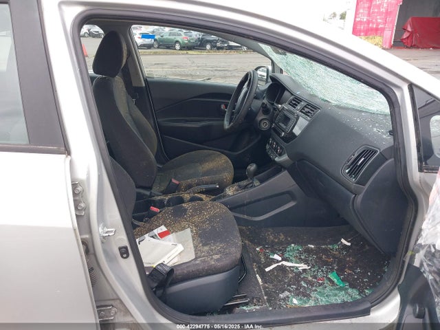 KIA gamma 2016 KNADM4A35G6584695 Image 5