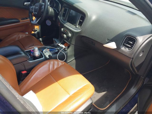 2C3CDXEJ8GH321712 Dodge Charger Srt 392