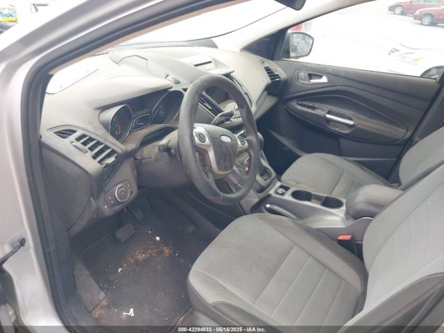 1FMCU0GX2GUA03405 Ford ESCAPE SE