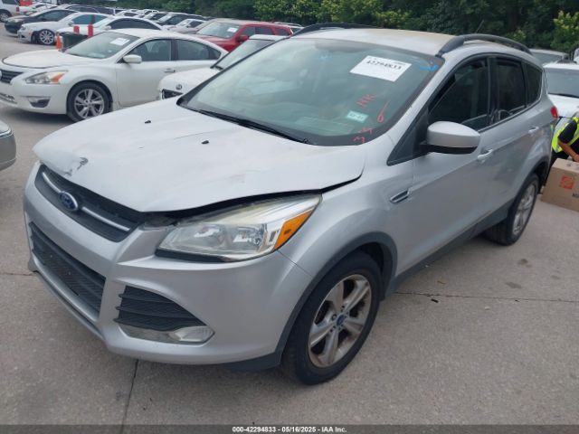 1FMCU0GX2GUA03405 Ford ESCAPE SE