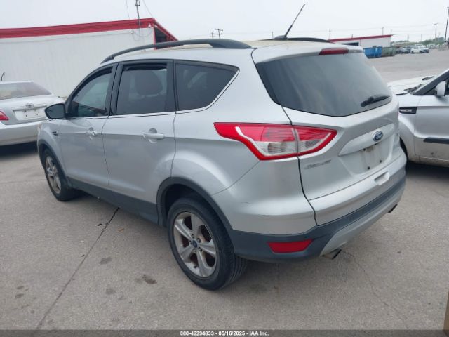 1FMCU0GX2GUA03405 Ford ESCAPE SE