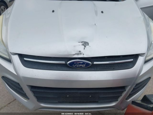 1FMCU0GX2GUA03405 Ford ESCAPE SE