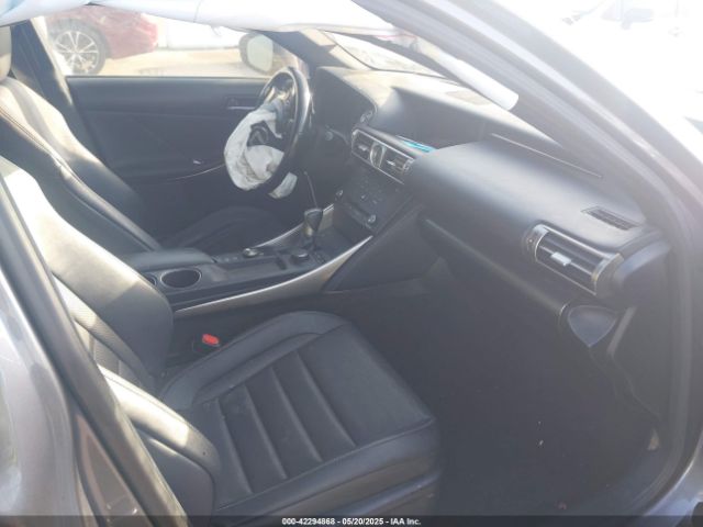 JTHBA1D22G5013965 Lexus IS 200T