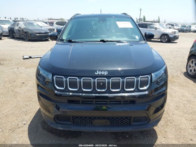 3C4NJDBB4NT216159 Jeep Compass Latitude 4x4