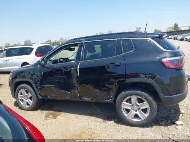 3C4NJDBB4NT216159 Jeep Compass Latitude 4x4