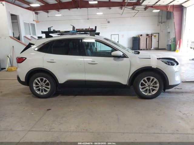 1FMCU9G60LUB80380 Ford ESCAPE SE